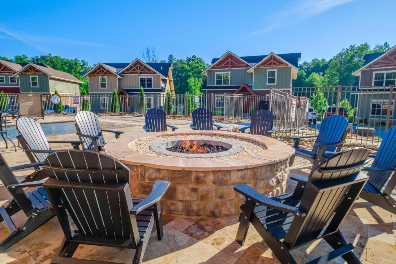 Marco Polo Chalet Villa Gatlinburg Exterior photo